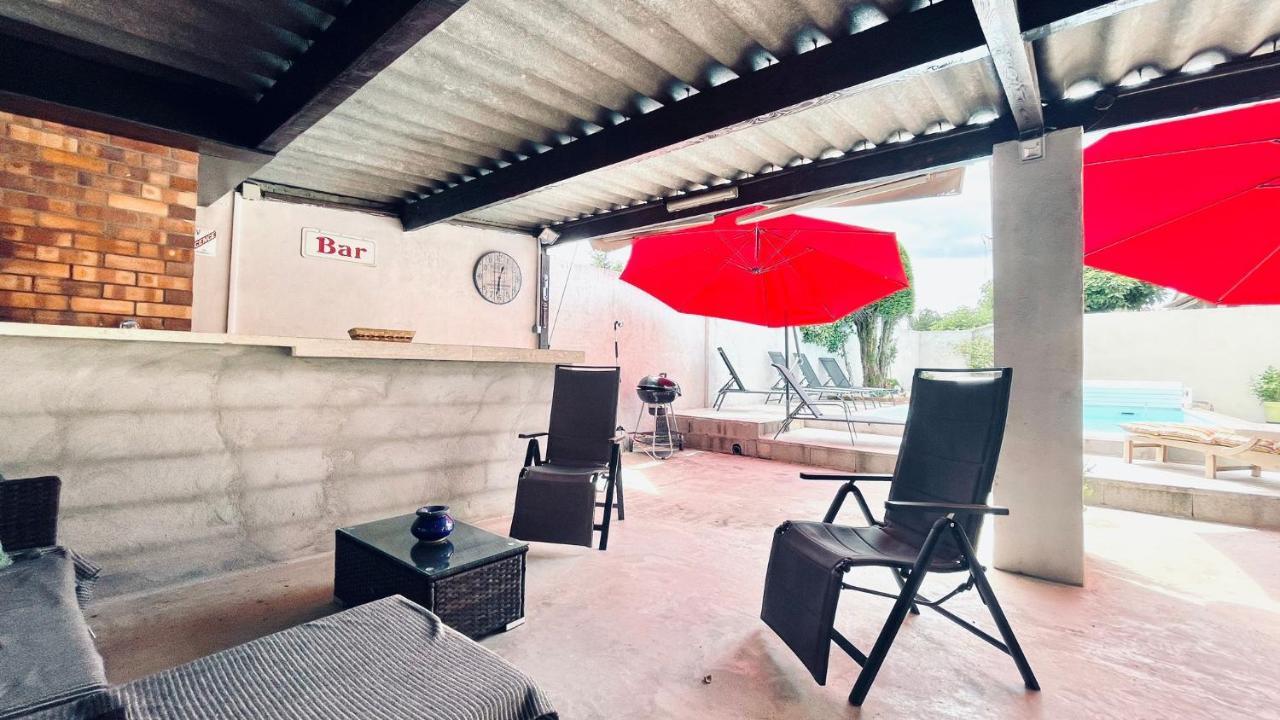 Chez Eric Et Marine Villa Robion en Luberon Exteriör bild